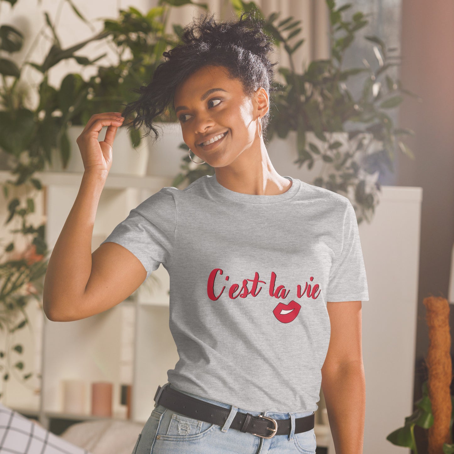 C’est la Vie Short-Sleeve Unisex T-Shirt